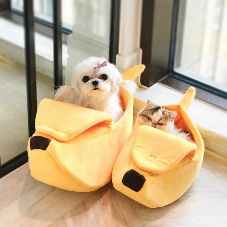 Portable Banana Cushion Dog/Cat Bed