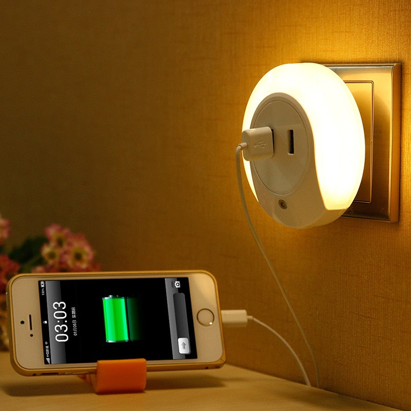 LED Night Light With 2 USB Port Chargers