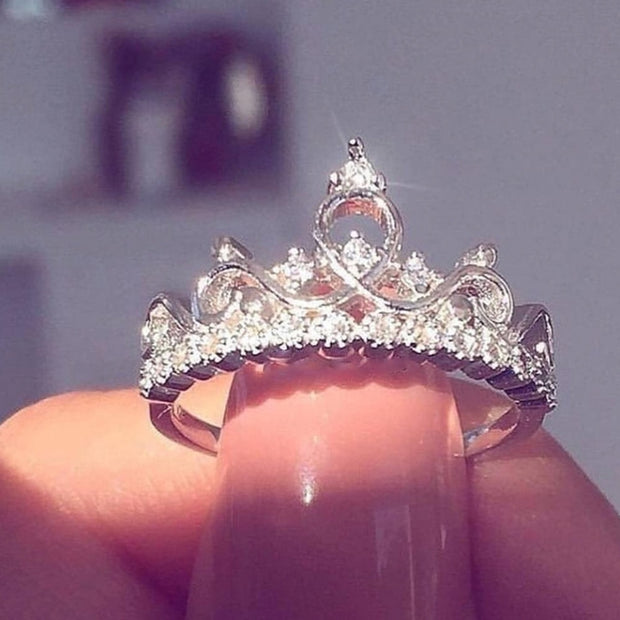 Fashion Crown Statement Ring